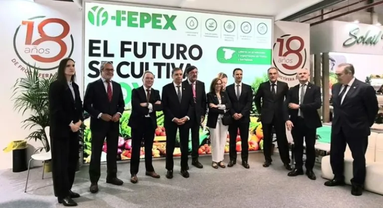 Participants sur le stand FEPEX à Fruit Attraction 2026